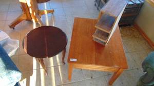 2 Tables and Organizer
