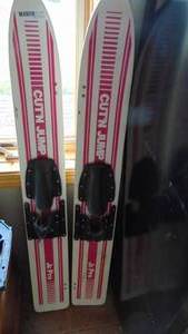 45in Jr Pro Skies