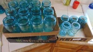 29 Green Pint Jars