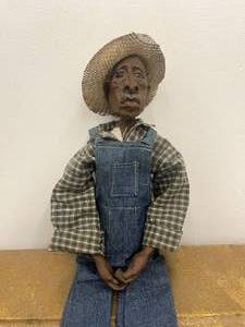 lot 6 image: Ezra Daddys Long Legs Doll