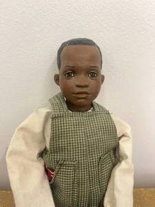 lot 12 image: William Daddys Long Legs Doll