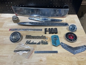 Automotive Center Caps and Emblems