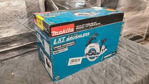 New in Box Makita LXT Brushless Circular Saw