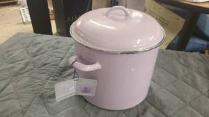Lavender Crofton Stock Pot