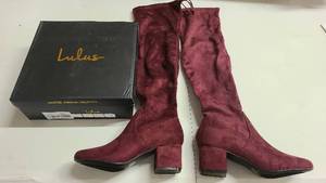 Size 8 Burgandy Lulus side zip boots