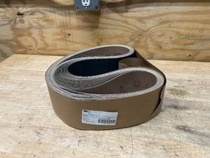 lot 38 image: 3M Box of 24- 461F Belts