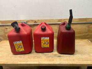 lot 67 image: Lot of 3 Gas Cans