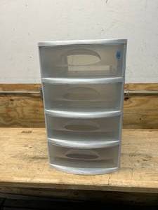 lot 81 image: 4-Drawer Plastic Storage Bin