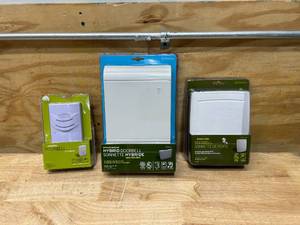 lot 89 image: IQ AMERICA Lot of 3 Doorbells