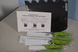 lot 63 image: NEW - Simply Ming 6pc Kitchen Knife Set with Stand Lime Green