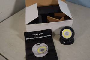 lot 71 image: 5ct Bell & Howell 200 Lumen Motion Activated Light