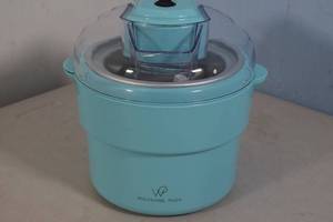 lot 86 image: NEW - Wolfgang Puck Dessert Maker Kitchen Appliance