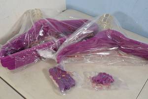 lot 87 image: NEW - 36ct Huggable Hangers Soft Clothes Hangers w Clips