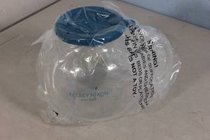 lot 49 image: NEW - Kelsey Nixon Essentials Microwave Popcorn Popper