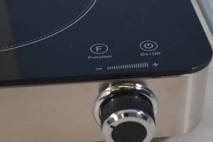 lot 2 image: NEW - Curtis Stone Infrared Burner - Never Used