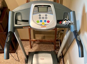 lot 100A image: Sunny Health and Fitness Motorized Treadmill