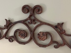 lot 80 image: Metal Decorative Wall Hanging