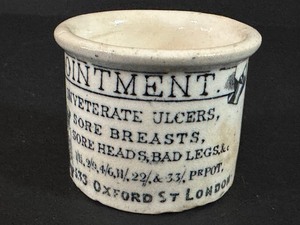 lot 32A image: Antique Victorian Holloways Ointment Pot