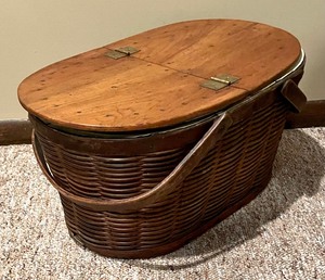 lot 73 image: Vintage Thermal Wicker Refrigerator Basket