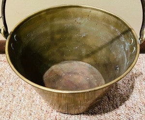 lot 167 image: Antique HW Haydens Brass Bucket