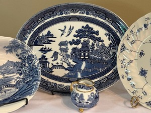 lot 103 image: Vintage Blue and White Dishes including a Johnson Bros Platter