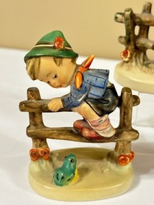 lot 94 image: Three Vintage Hummel Figurines