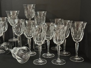 lot 95 image: Vintage Stemware