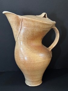 lot 9 image: Artisan Pottery Teapot and Two Cups