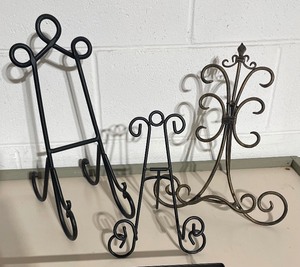 lot 252 image: Marvelous Metal Decor