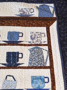 lot 112 image: Small Intricate Tea Pot Themed Quilt by the AZ Quilters Guild