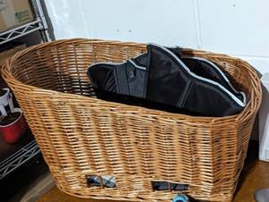 lot 239 image: Basil Wicker Dog Bike Basket and Dog Accessories
