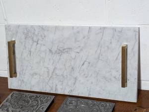 lot 243 image: Marble Tray and Trivets
