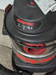 lot 249A image: 5 Gallon Shop Vac