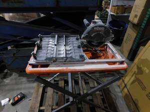 lot 6 image: RIDGID 9 Amp 7 in. Blade Corded Wet Tile Saw with Stand