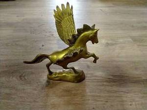lot 5 image: Brass Pegasus Figurine