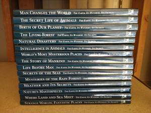 lot 22 image: (15) Book Set - The Earth, Its Wonders, Its Secrets