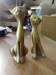 lot 58 image: (2) Brass Cats From Thailand