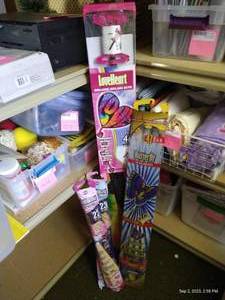lot 175 image: NEW Nylon Kites