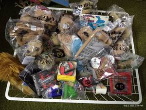 lot 179 image: Vintage Happy Meal Toy Lot