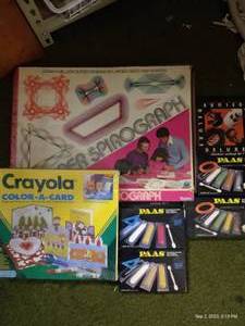 lot 181 image: Vintage Spirograph, Painting and Crayola Kits