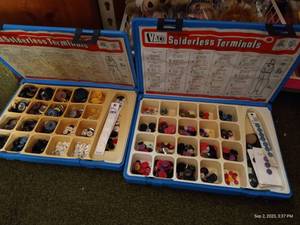 lot 187 image: Two Cases of Vintage Buttons