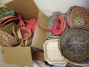 lot 208 image: Big Lot of Whicker Baskets