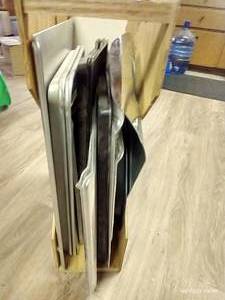 lot 342 image: Lots of Baking Pans, Many NEW