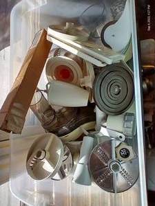 lot 348 image: Big Lot of Misc Food Processors & Accessories