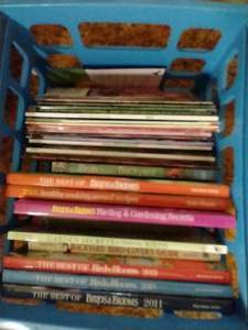 lot 373 image: Crate of Birds & Blooms, Gardening & Bird BooksMagazines
