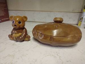 lot 400 image: Vintage Cookie Jars Honey Bear & Potato