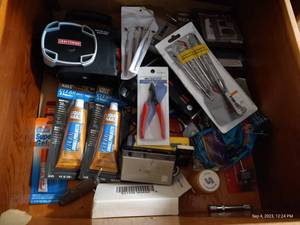 lot 264 image: Drawer of Radios, Tools, Locks & More