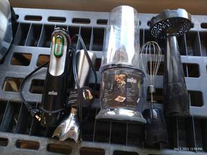 lot 279 image: New Braun Immersion Blender w Attachments