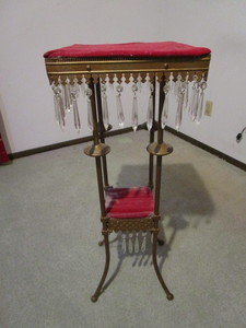 lot 9 image: Antique brass stand with crystal pr...