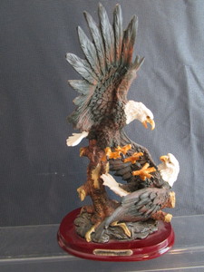 lot 41 image: Eagle resin sculpture - American Sp...